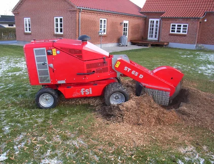Fréza na pne D67-720 4WD Fréza na pne D67-720 4WD