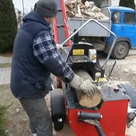 Štiepačka dreva JAPA 305 E